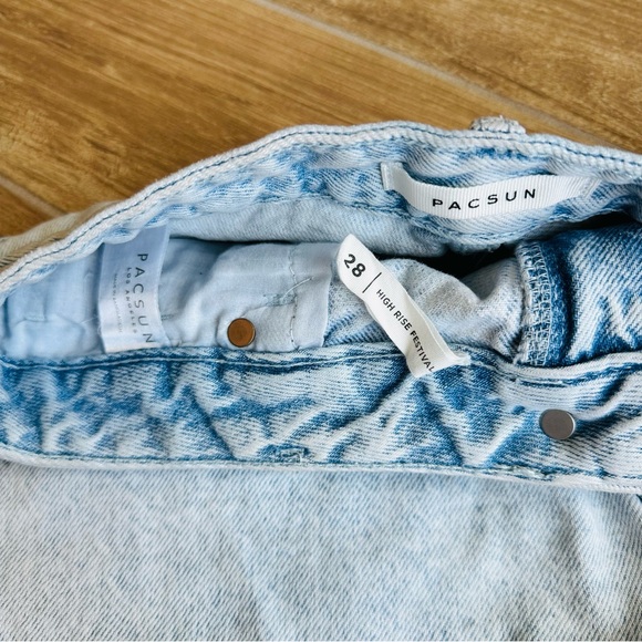 Pacsun high rise festival shorts - Picture 2 of 3